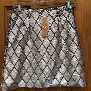 GB Silver Sequin Skirt Size Small